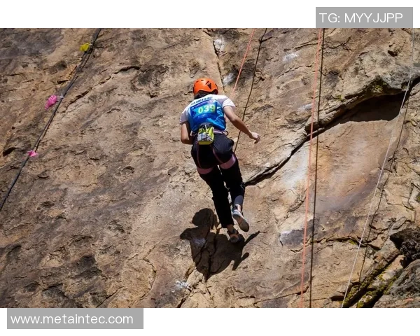 深圳攀岩队的包夹策略揭秘与攀岩深度的完美结合之路